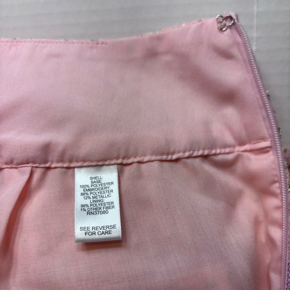 Sequins Embroidered Shorts Pink 3” inseam Pleated Pockets Women’s size 4 NWOT - Picture 10 of 14